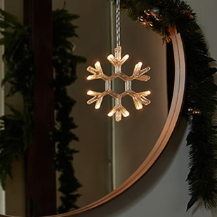 led снежинка Uniel UL-00007251 на присоске с подвесом - пример использования