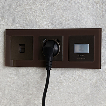 электроустановочные изделия IEK Brite - пример установки