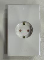 купить Зунис белый розетка скрытая 1-мест заземление IP20  в Самаре Зунис белый розетка скрытая 1-мест заземление IP20