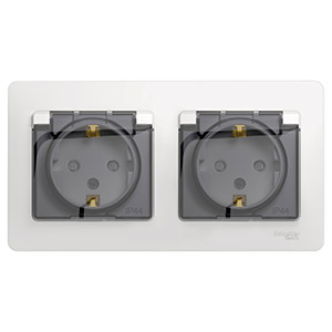 купить Глосса белый розетка скрытая 2-мест заземление с крышкой шторки IP44  в Самаре Глосса белый розетка скрытая 2-мест заземление с крышкой шторки IP44