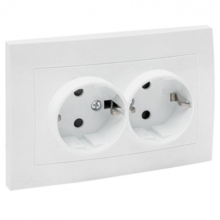 купить Валенсия белый розетка скрытая 2-мест заземление шторки IP20  в Самаре Валенсия белый розетка скрытая 2-мест заземление шторки IP20