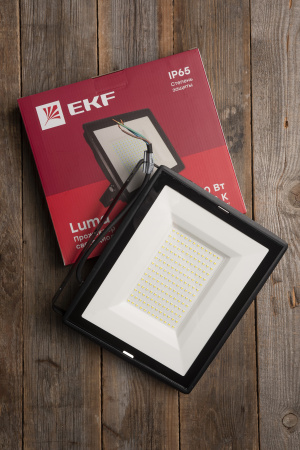 купить Прожектор свд 150Вт 6500К 12000лм черный IP65 110° Luma EKF  в Самаре Прожектор свд 150Вт 6500К 12000лм черный IP65 110° Luma EKF