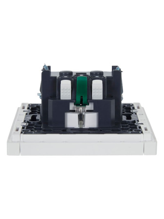 купить Фортепиано белый механизм розетки скрытая 1-мест заземление шторки IP20  в Самаре Фортепиано белый механизм розетки скрытая 1-мест заземление шторки IP20