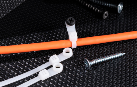 купить Хомут 100*3,6мм нейлон белый под винт Rexant 100шт в Самаре Хомут 100*3,6мм нейлон белый под винт Rexant 100шт