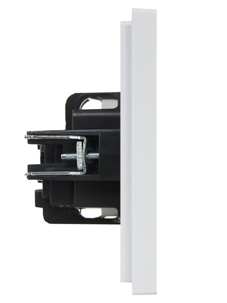 купить Фортепиано белый розетка скрытая 1-мест заземление шторки IP20  в Самаре Фортепиано белый розетка скрытая 1-мест заземление шторки IP20