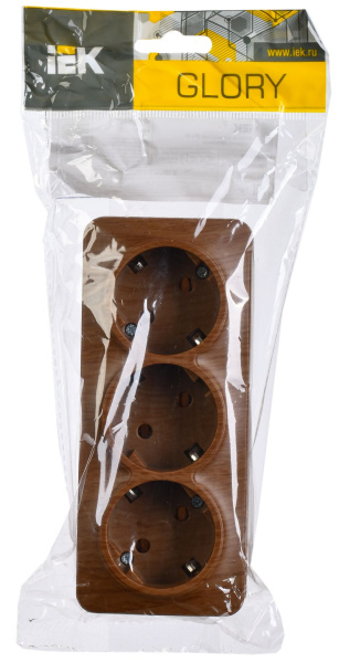 купить Глори дуб розетка открытая 3-мест заземление IP20 в Самаре Глори дуб розетка открытая 3-мест заземление IP20