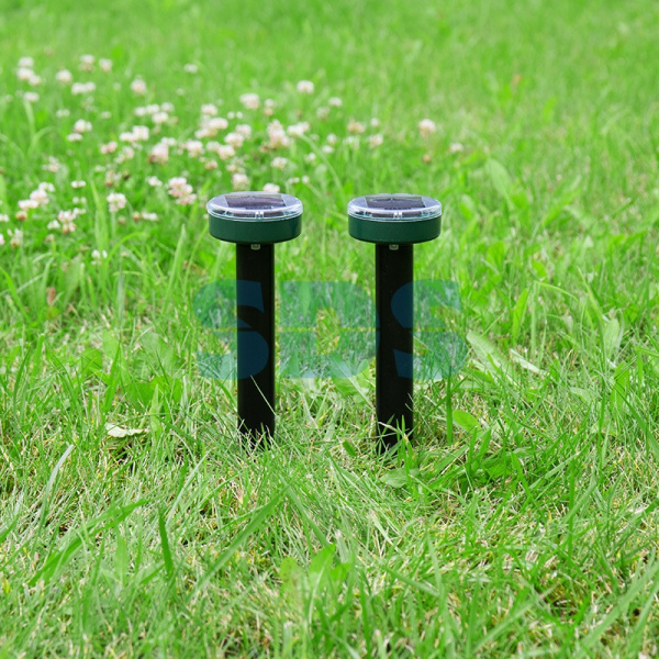 купить Отпугиватель кротов (солнеч.панель) Rexant до 20м (набор 2шт)  в Самаре Отпугиватель кротов (солнеч.панель) Rexant до 20м (набор 2шт)