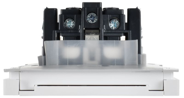 купить Фортепиано белый розетка скрытая 1-мест заземление с крышкой шторки IP44  в Самаре Фортепиано белый розетка скрытая 1-мест заземление с крышкой шторки IP44