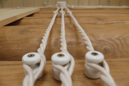 купить Изолятор пластик белый РосДюбель  в Самаре Изолятор пластик белый РосДюбель