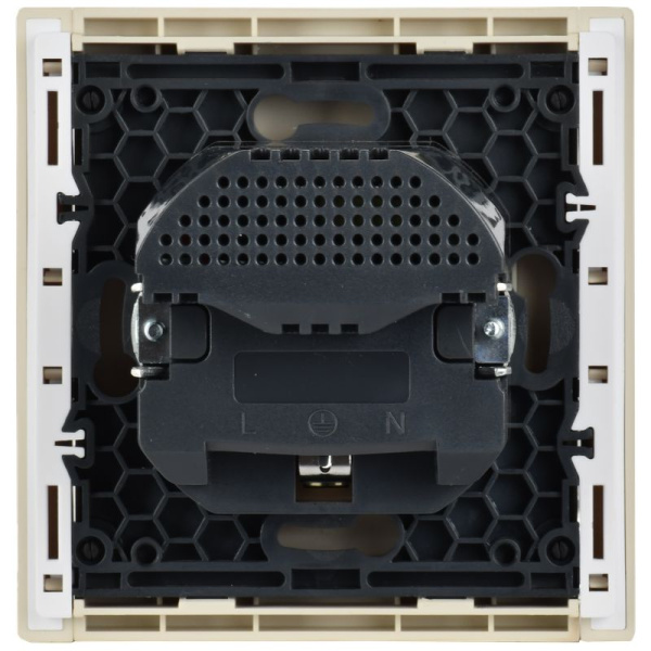 купить Фортепиано ваниль розетка скрытая 1-мест заземление шторки USB IP20  в Самаре Фортепиано ваниль розетка скрытая 1-мест заземление шторки USB IP20