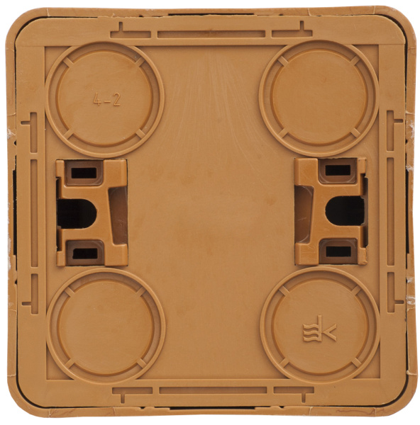 купить Этюд бук розетка открытая 1-мест заземление шторки IP20  в Самаре Этюд бук розетка открытая 1-мест заземление шторки IP20