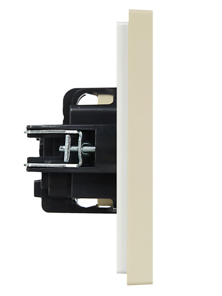 Фортепиано ваниль розетка скрытая 1-мест заземление шторки IP20 винтовое крепление