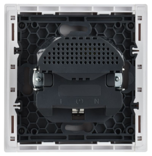 купить Фортепиано белый розетка скрытая 1-мест заземление шторки USB А+А IP20  в Самаре Фортепиано белый розетка скрытая 1-мест заземление шторки USB А+А IP20